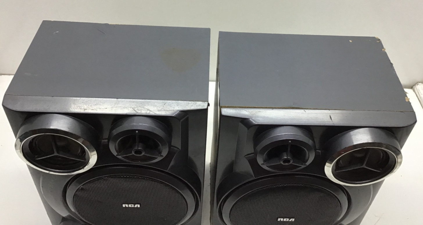 RCA RS2652 Speakers - Pair