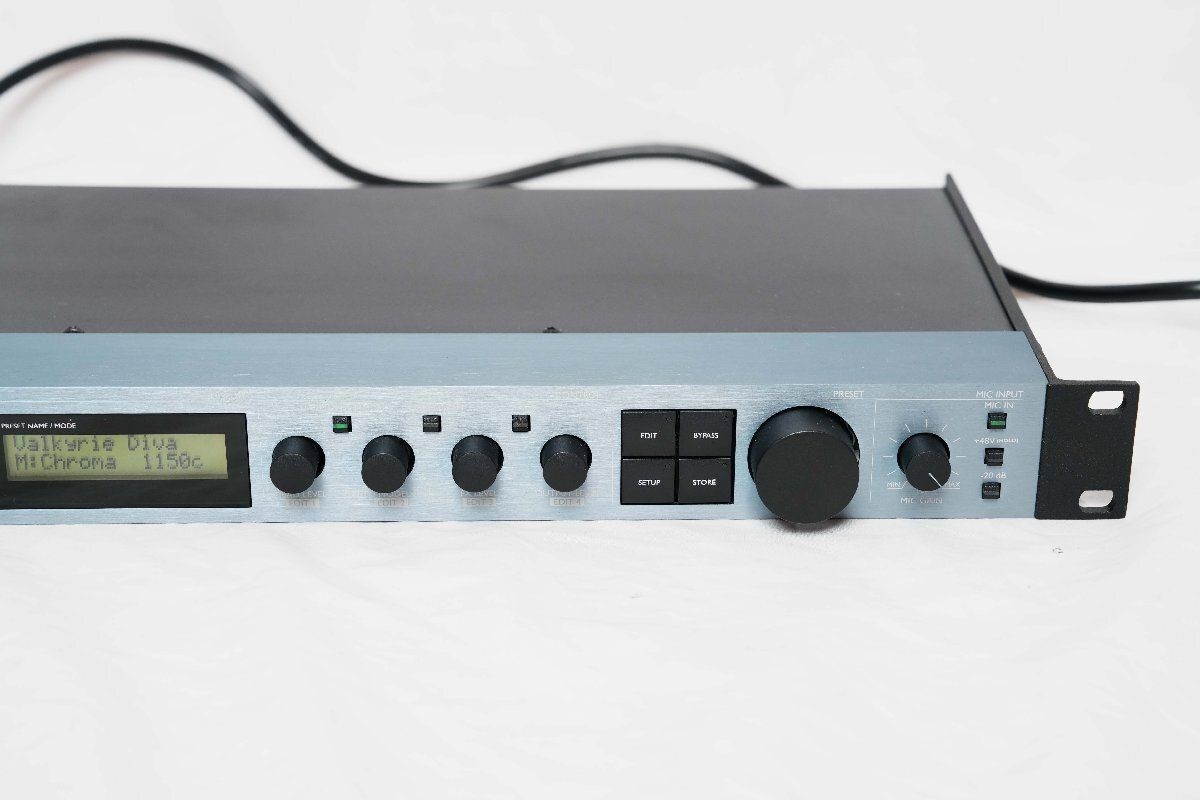 TC-HELICON VoiceWorks Plus Vocal Effects Processor Compact Pedal Used