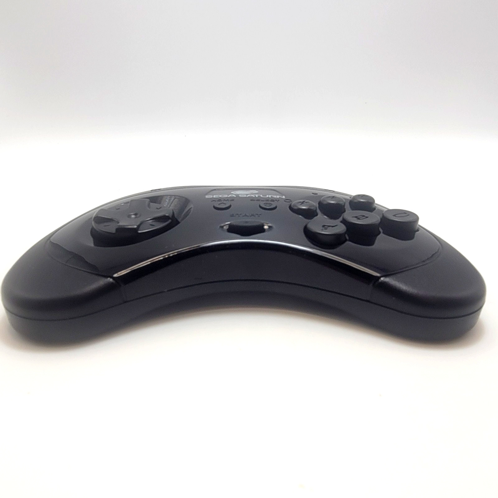 Retro-Bit 2.4GHz V2 Wireless Controller 8-Button Sega Saturn, Genesis Mini Black
