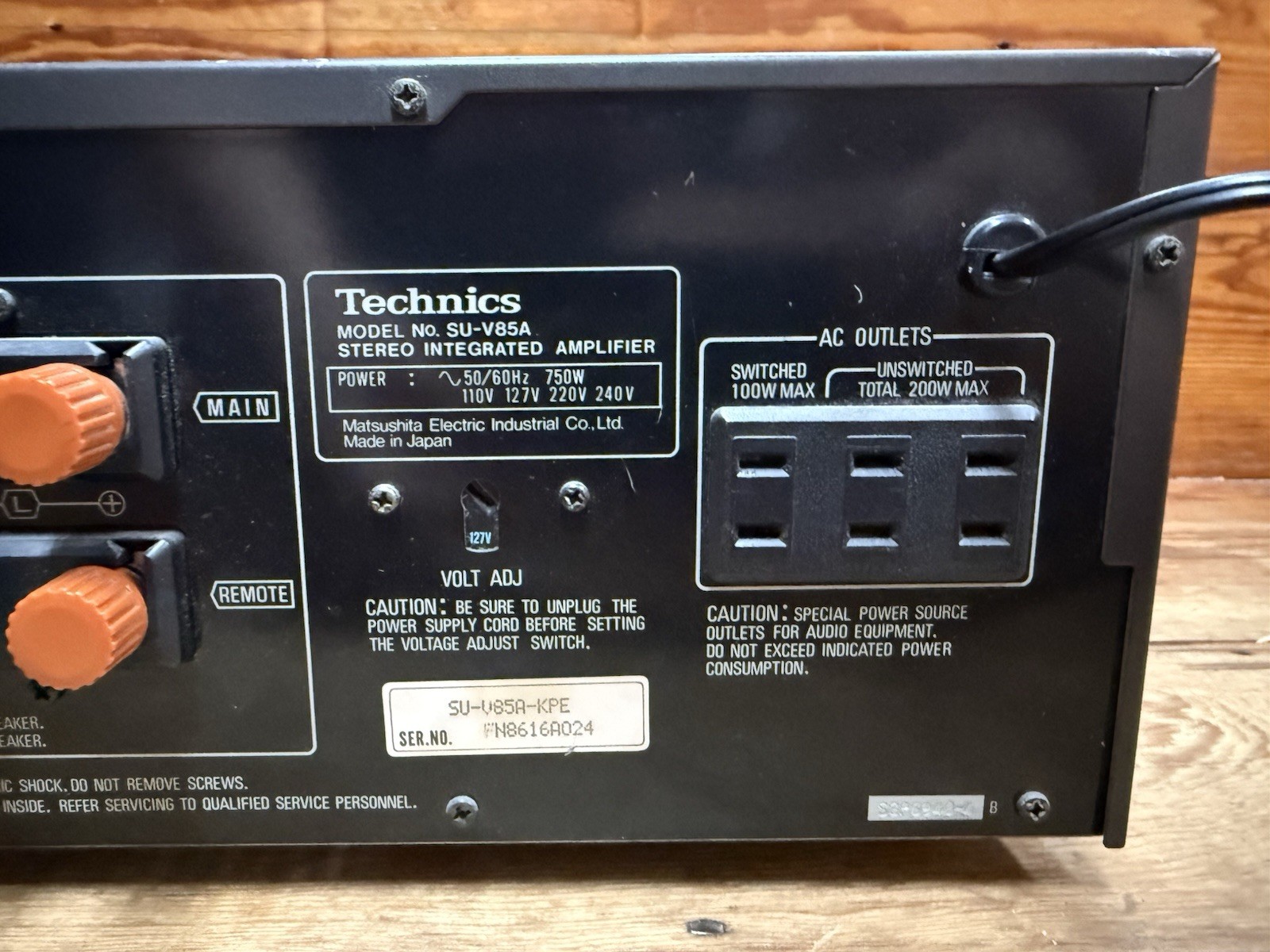 Technics SU-V85A Integrated Amplifier 100W/Chanel