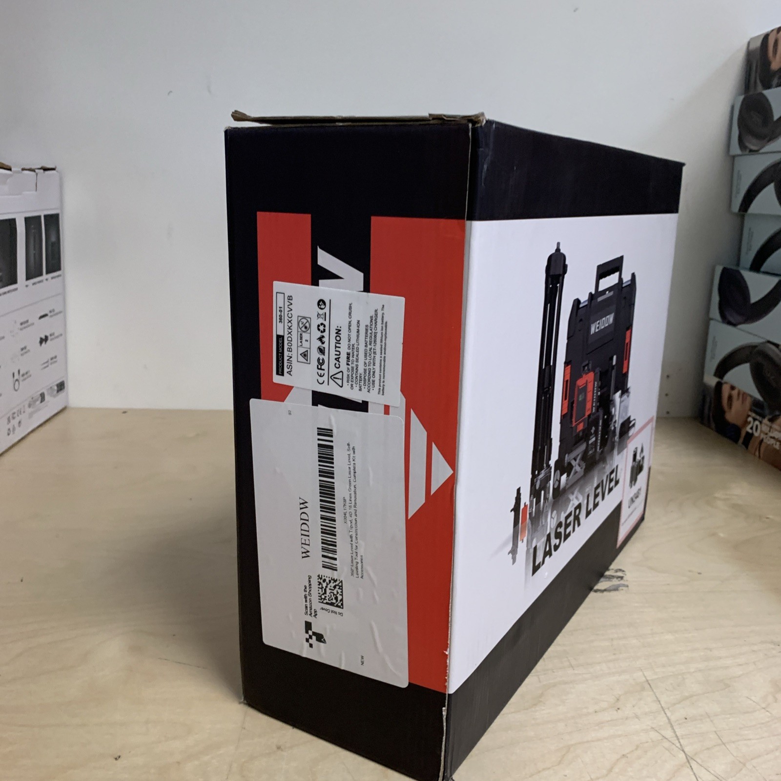 Laser Level With Tripod XL 2 Batteries