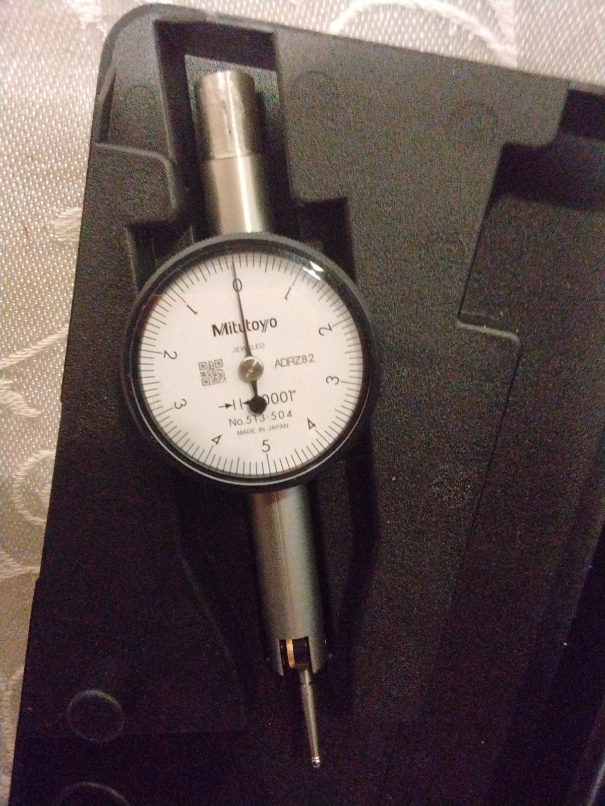 Mitutoyo 513-504 Dial Test Indicator .0001" Jeweled Made in Japan w/ Case Box