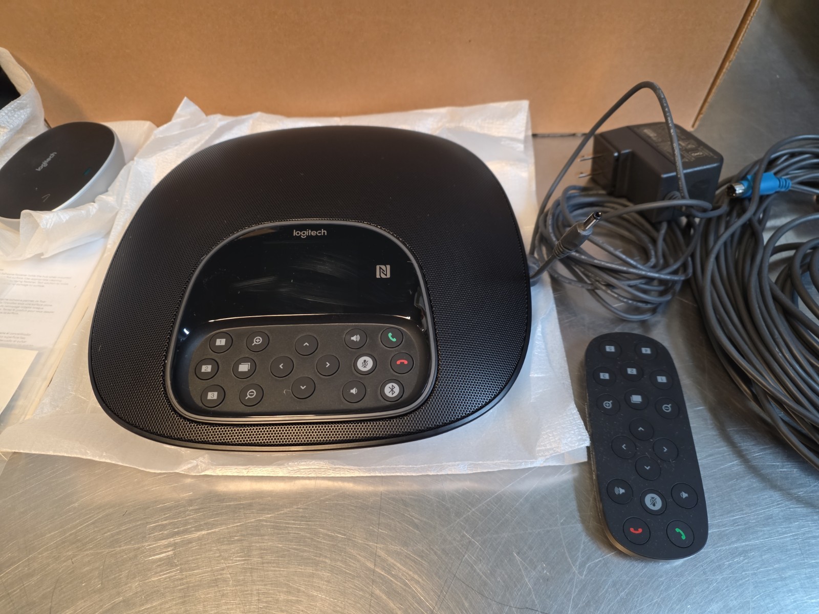 Logitech GROUP Video Conferencing System Hub & Camera V-U0036/V-U0032