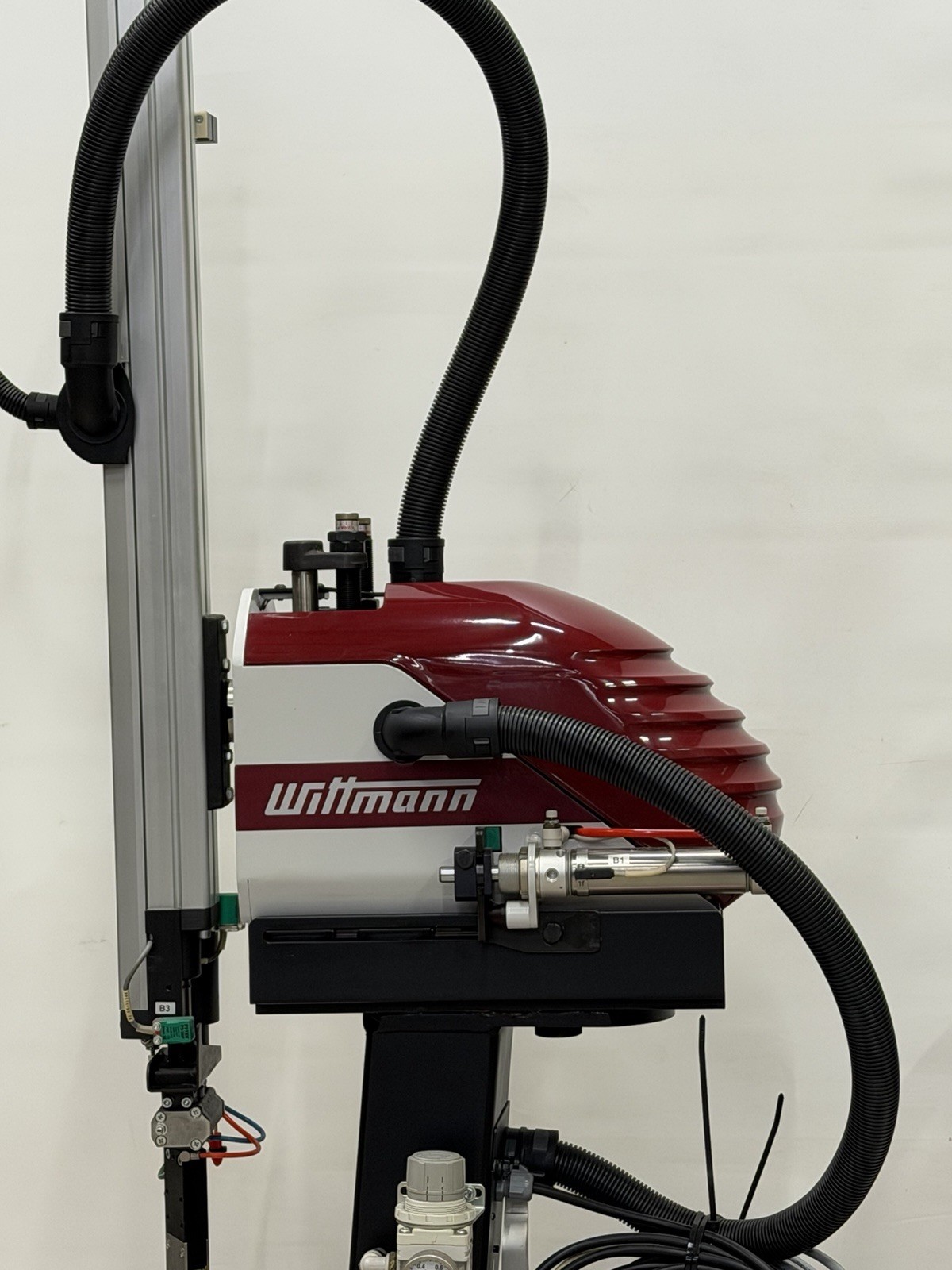Wittmann WP80 Sprue Picker Robot 2016 NOS w/ Net8 Pendant Control Not Installed