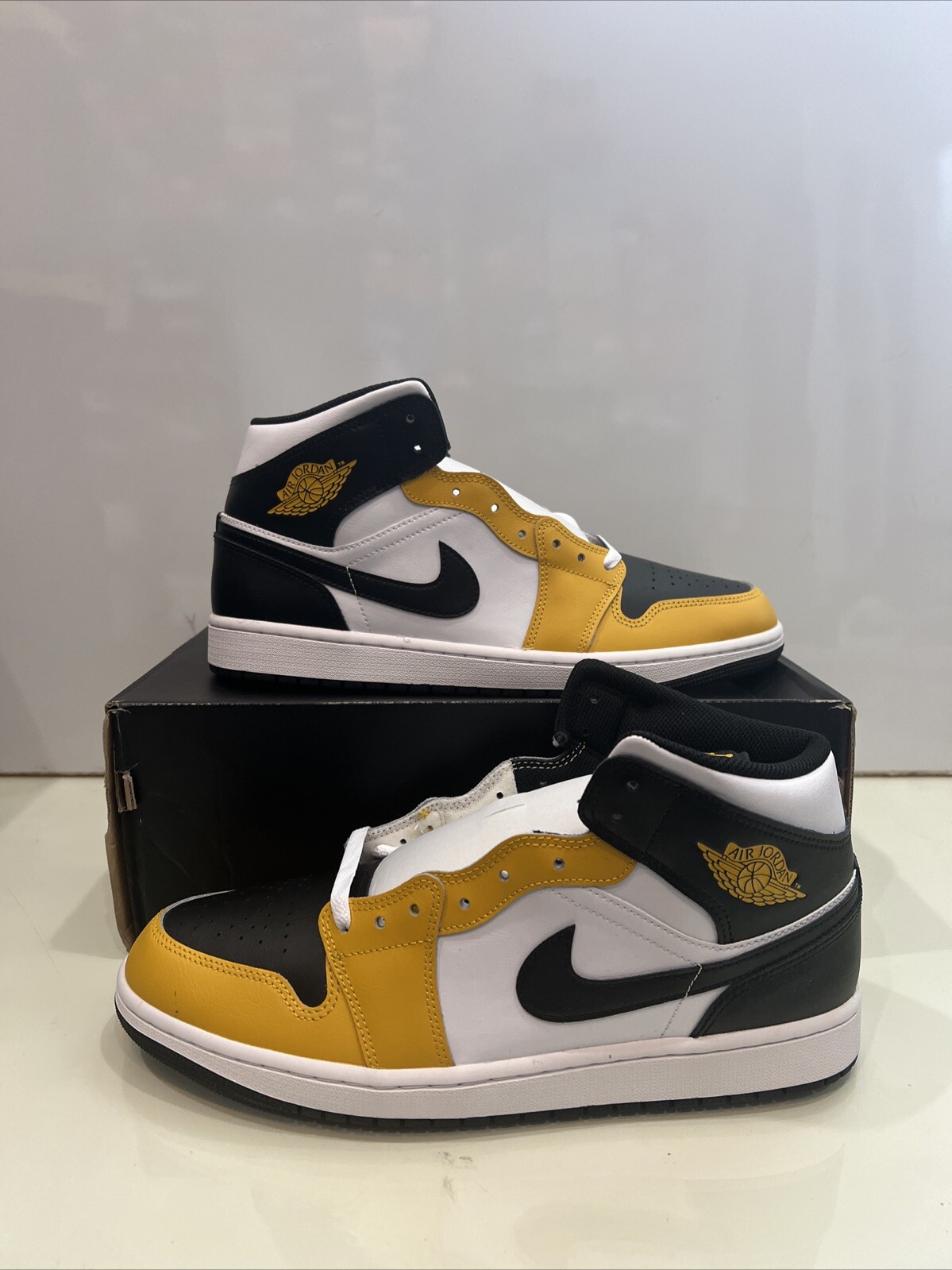Nike Air Jordan 1 Mid AJ1 Yellow Ochre Men Casual DQ8426-701 - Size 12