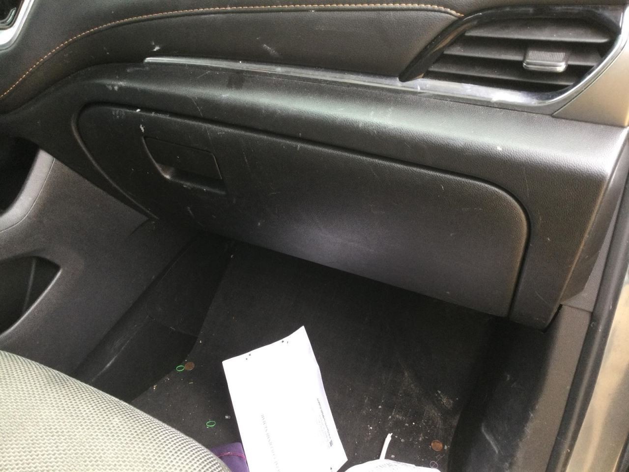 TRAVERSE  2019 Glove Box 4979556