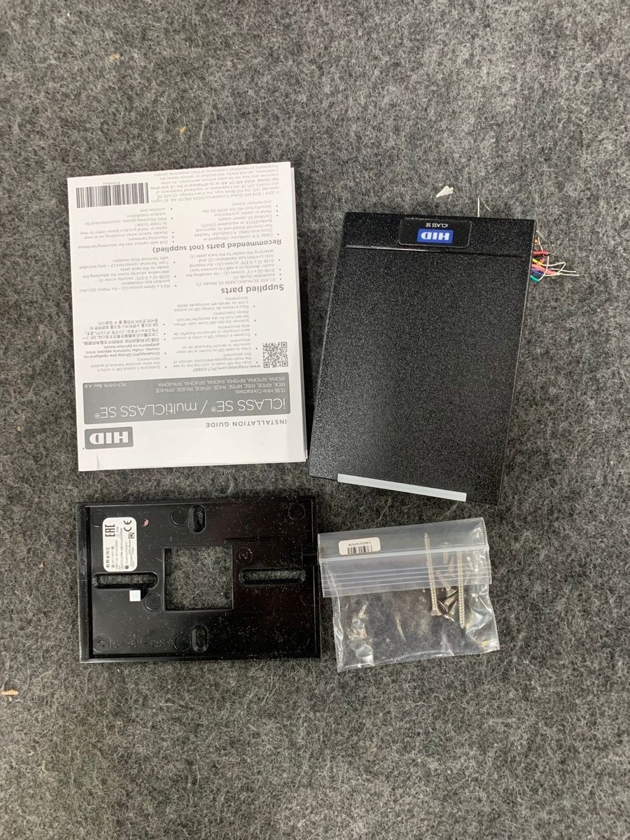 HID 920NTPNEK000FA iCLASS SE R40 Smart Card Reader, Wall Switch, Access control