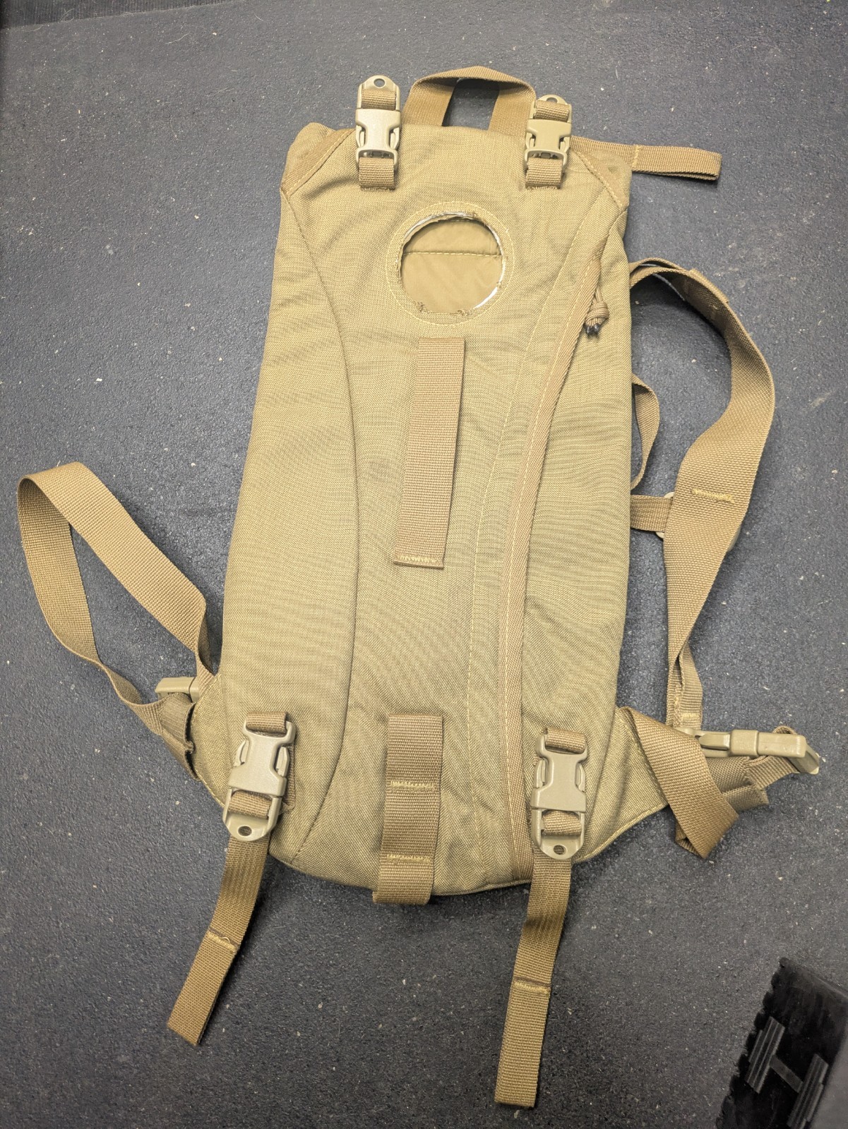 USMC COYOTE BROWN TACTICAL 3L HYDRATION SYSTEM CARRIER USGI