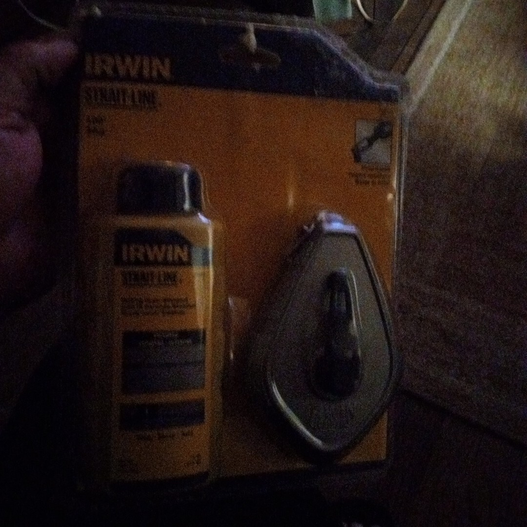 IRWIN Tools STRAIT-LINE 64499 Aluminum Refillable Chalk Line Reel with 4-Ounce C