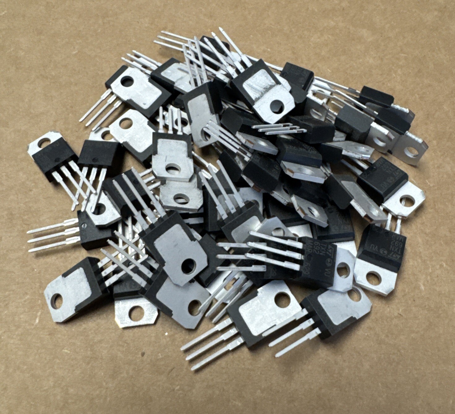 TXN692 Silicon Controlled Rectifier (Lot of 50) NOS