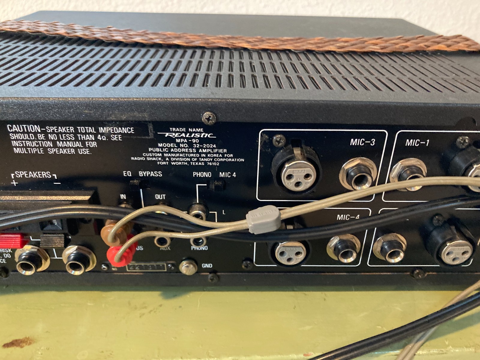 Realistic MPA-90 Watt Solid State PA Mixer Equalizer Amplifier 32-2024A