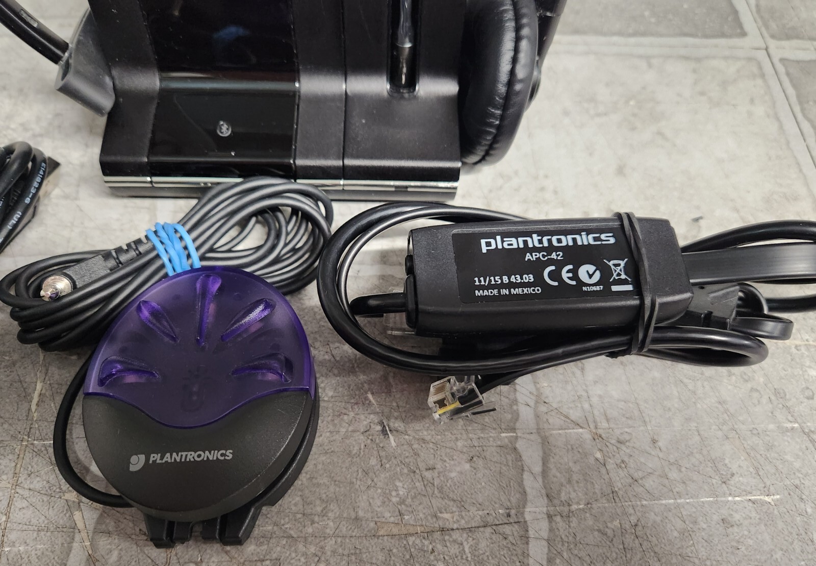 Plantronics WO2 Wireless Headset System READ