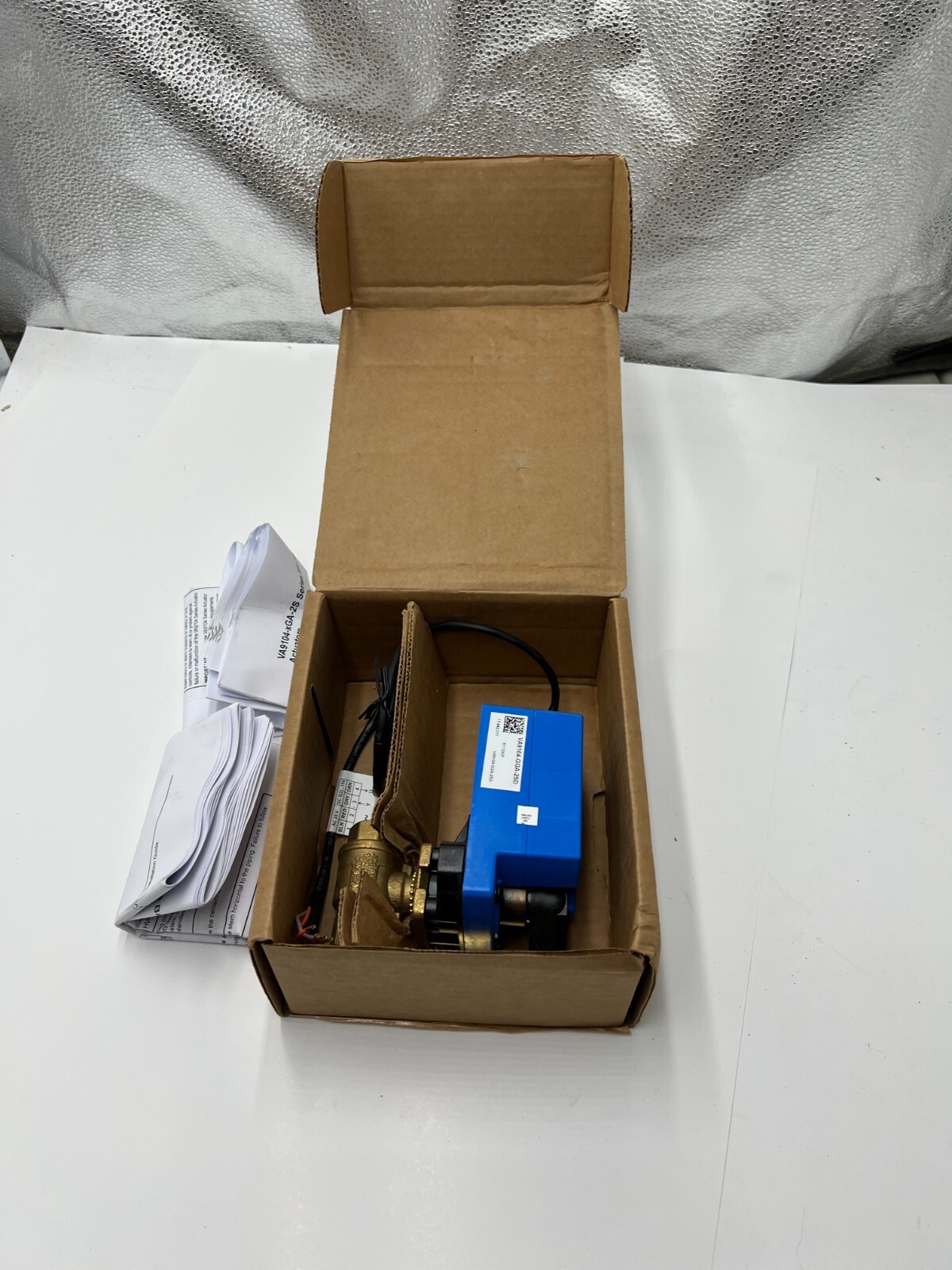 JOHNSON CONTROLS  2W 1/2" NPT Br CV 24VAC Electric Actuator  VG1241AB+9T4GGA