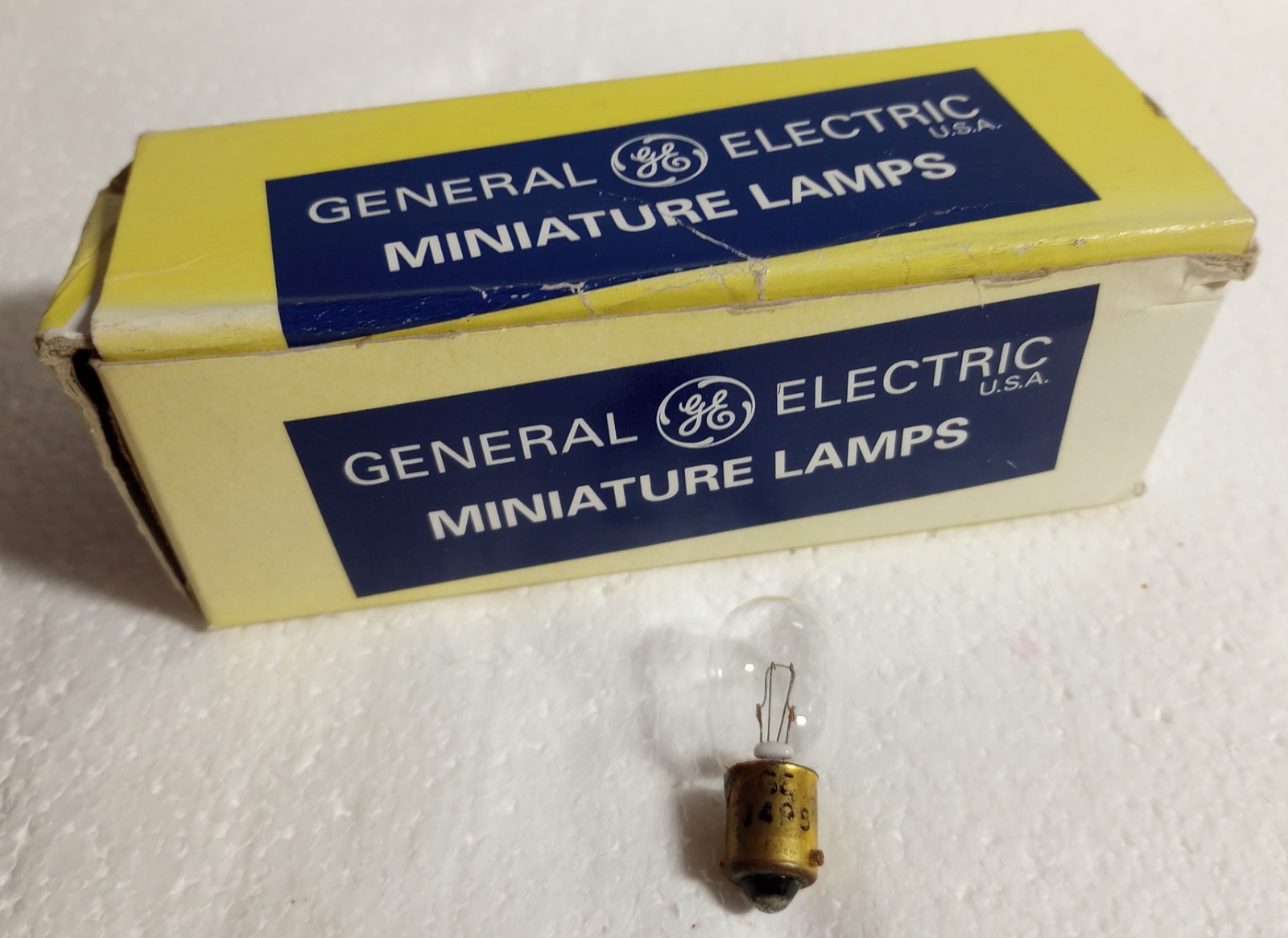 GE1495 - Miniature Bulb - New Surplus