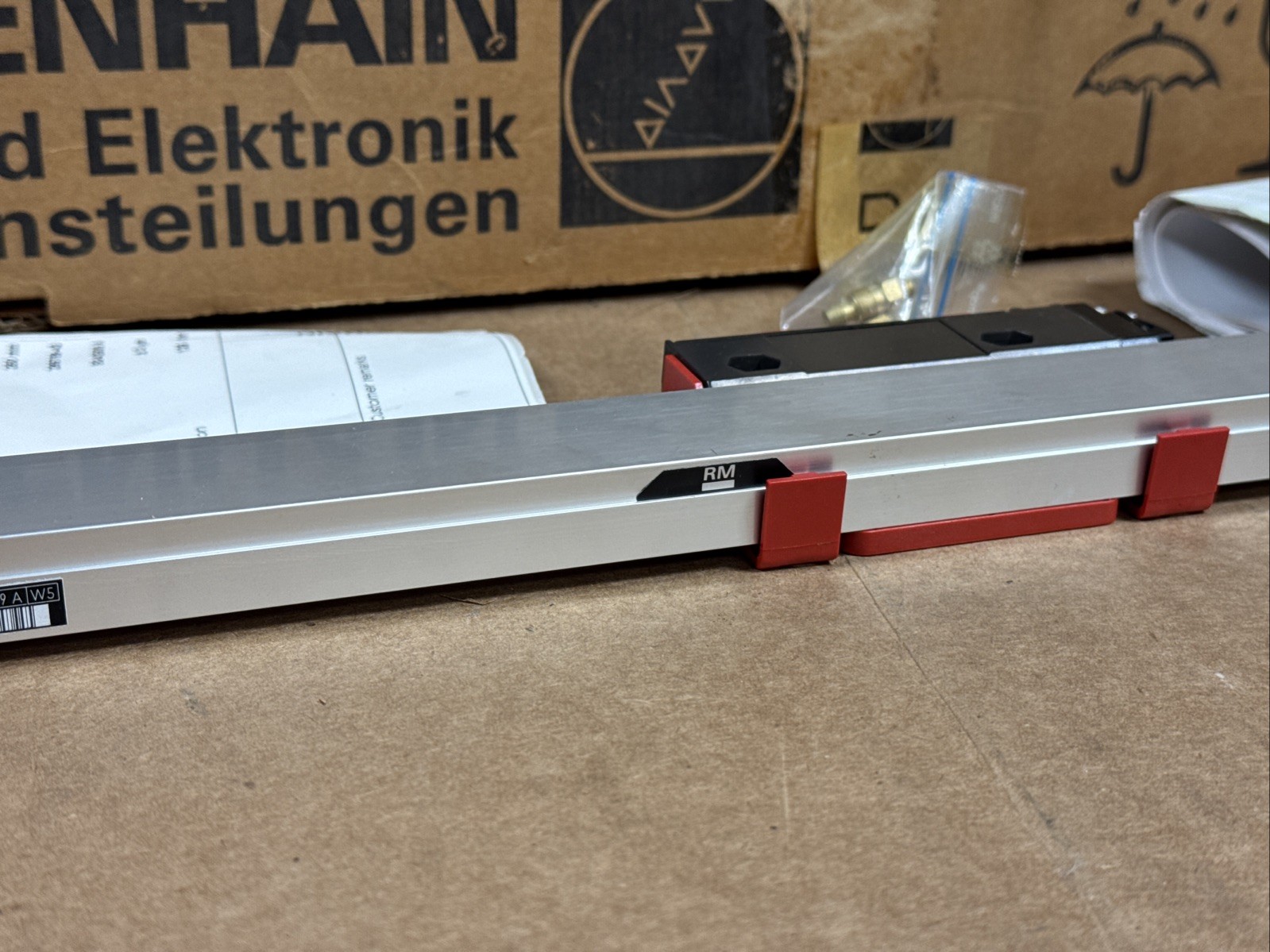 Heidenhain 295789-43 AE LF 401 250mm Linear Scale Encoder 296 585-01 FAST SHIP