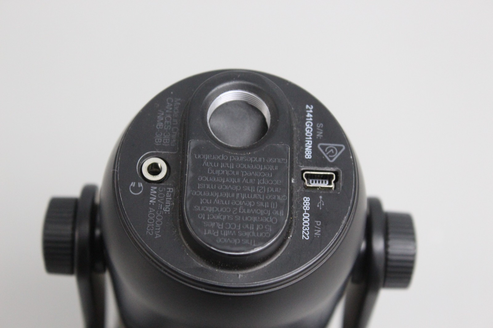 Logitech Blue Yeti A00132 Premium Multi Pattern USB Microphone