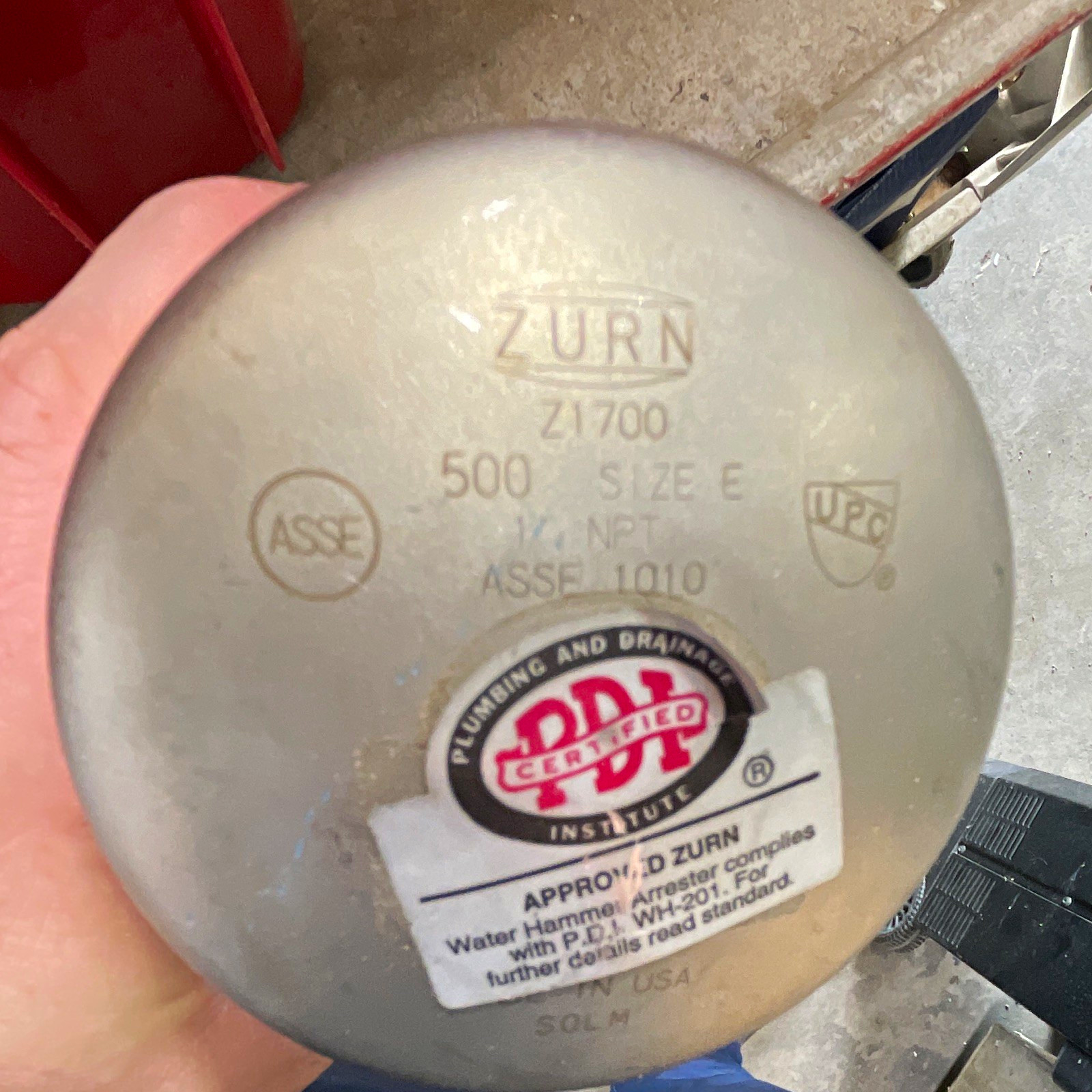 Zurn Z1700 500 size E Water Hammer Arrestor 1” MNPT Thread, 2-Pack