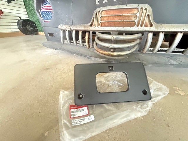 (1) GENUINE HONDA 71145-SEP-A00 LICENSE PLATE HOLDER - same as dealer
