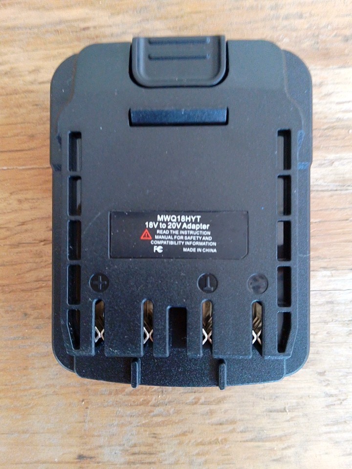 MWQ18HYT Adapter 18v To 20v