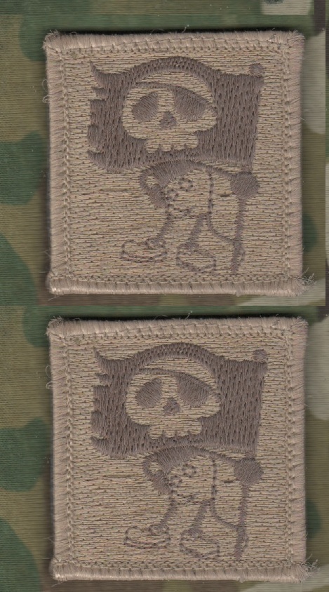 WAR ON TERROR US ARMED FORCES SANDBOX DEPLOYMENT vêlkrö 2" 2-TAB: Micky Skull