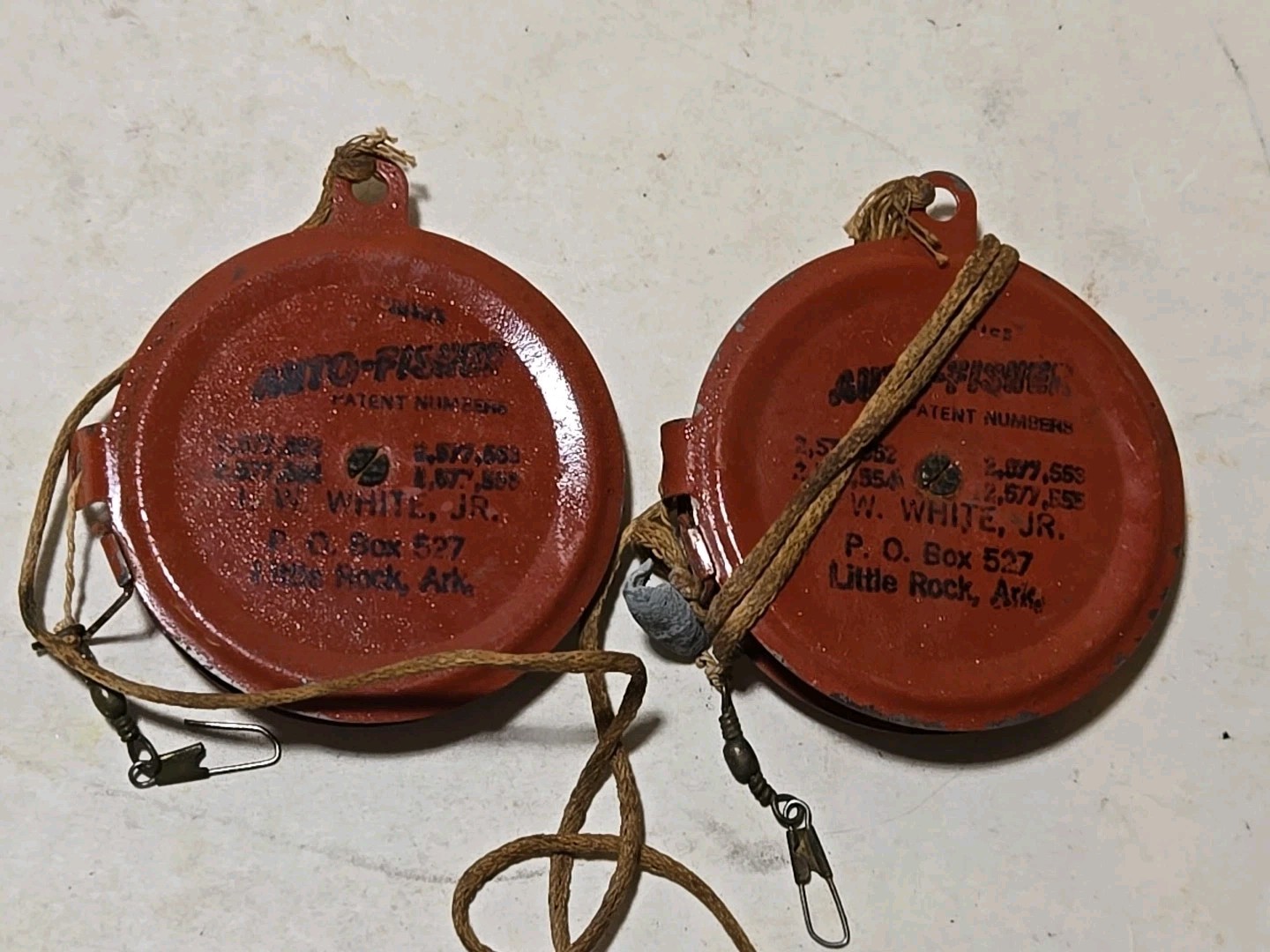 Vintage Whites Auto-Fisher Fishing Reels Red Pine Bluff Little Rock AR Lot Of 2