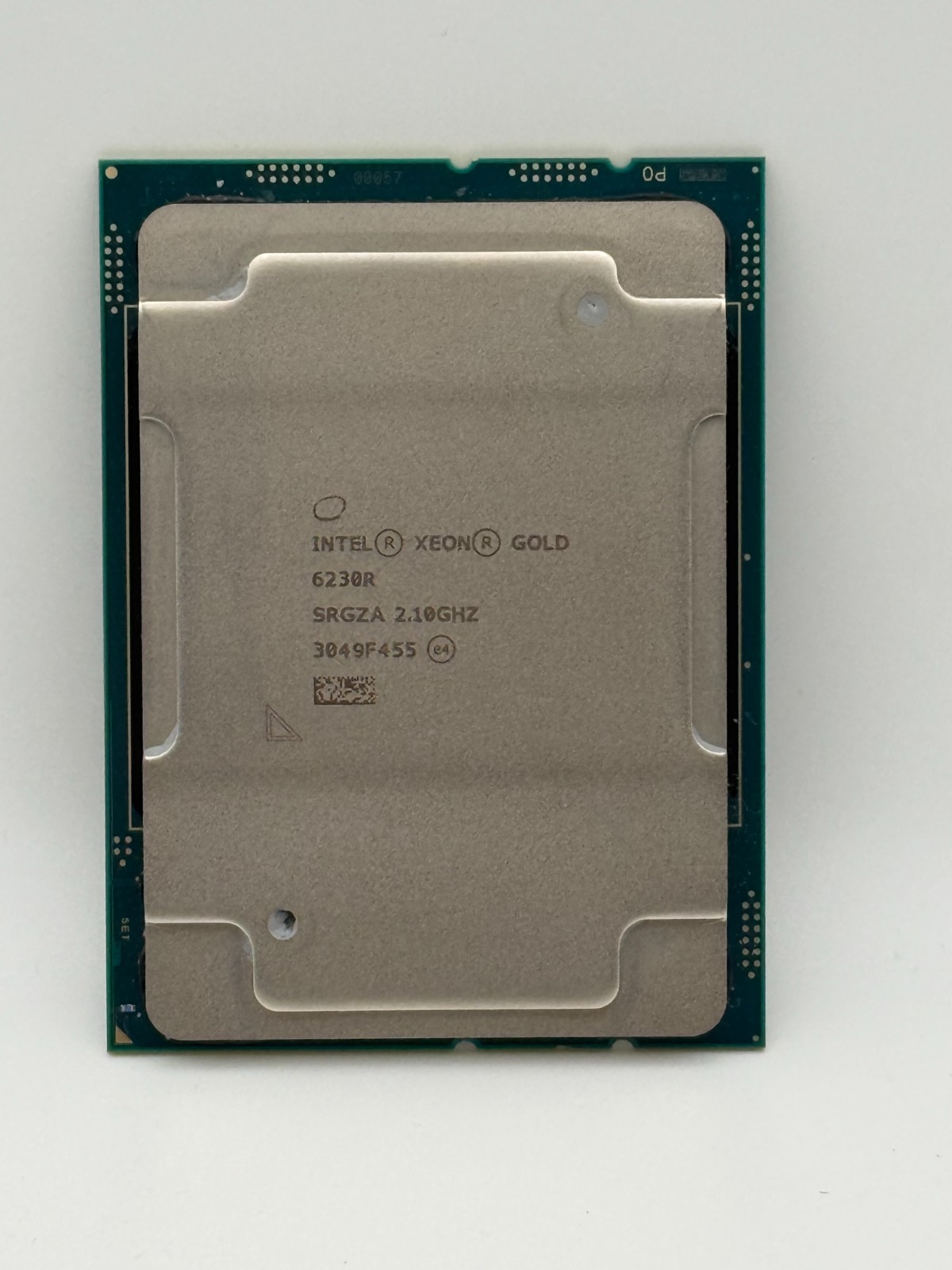 Intel Xeon Gold 6230R / SRGZA  2.10GHz 35.75MB 26-Core CPU Socket LGA3647