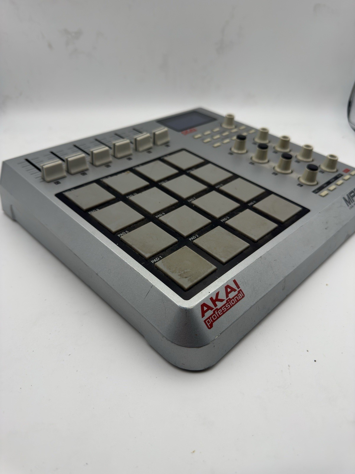 Akai Professional MPD24 USB MIDI Controller with Display - Used No Power Supply