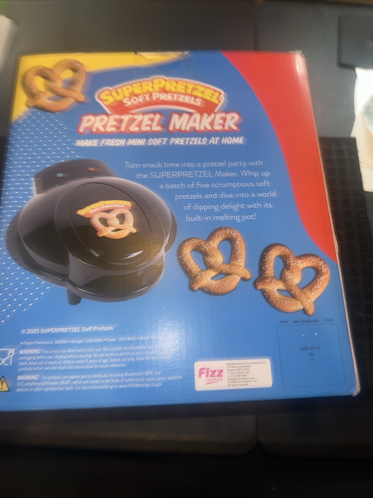 SUPER PRETZEL Soft Pretzels MAKER With Cheese Warmer NEW