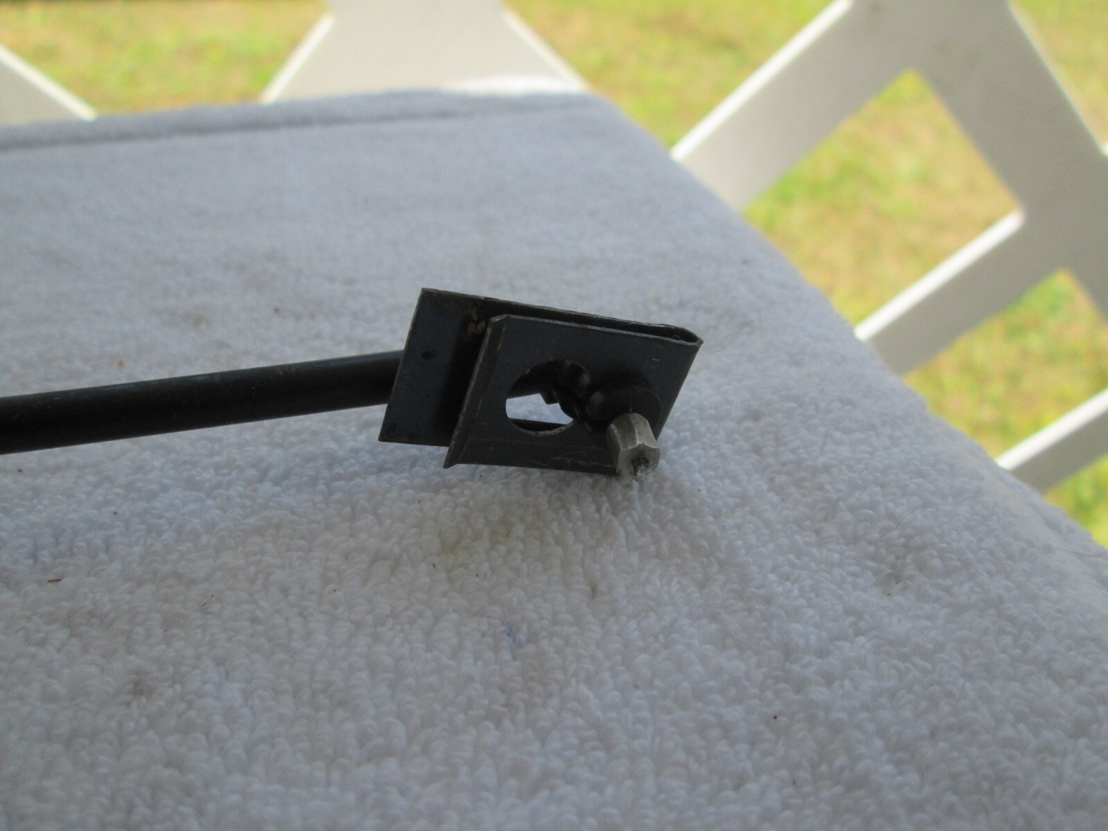 Tiler Adjust Latch w/ Cable #5284