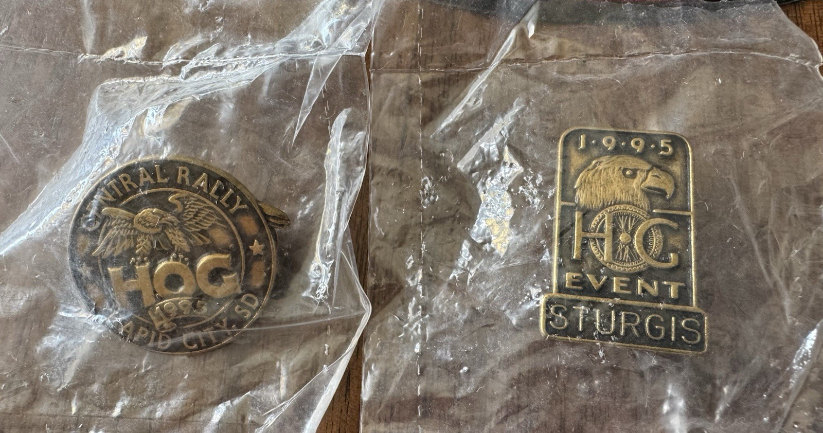 1995 Harley Davidson HOG Patch + 4 Pins Sturgis