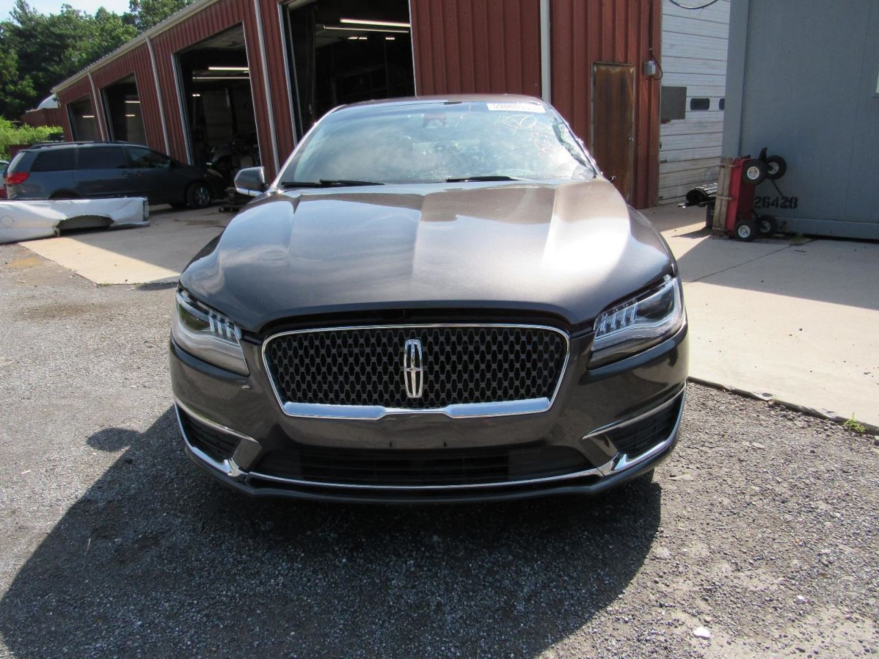 MKZ 2019 Glove Box 1063050