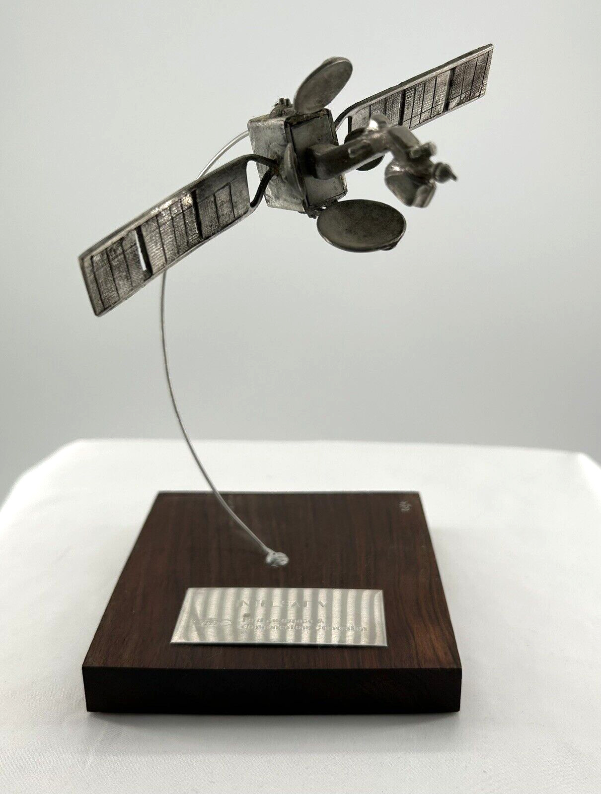 Ford INTELSAT V Communications Satellite Desktop Model Vintage Please READ