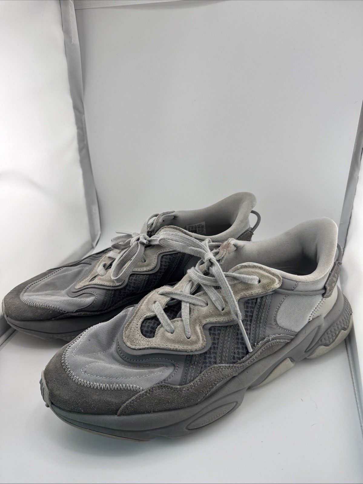 Adidas originals Ozweego Runner Trainer  Shoes Dark Gray Men’s Size 12