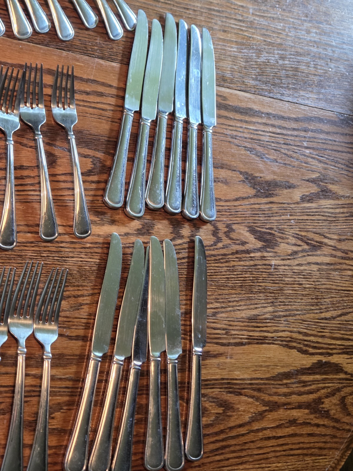 71 Pcs Reed & Barton MENDON Select 18/10 Stainless Flatware W/ Large Serving Pcs