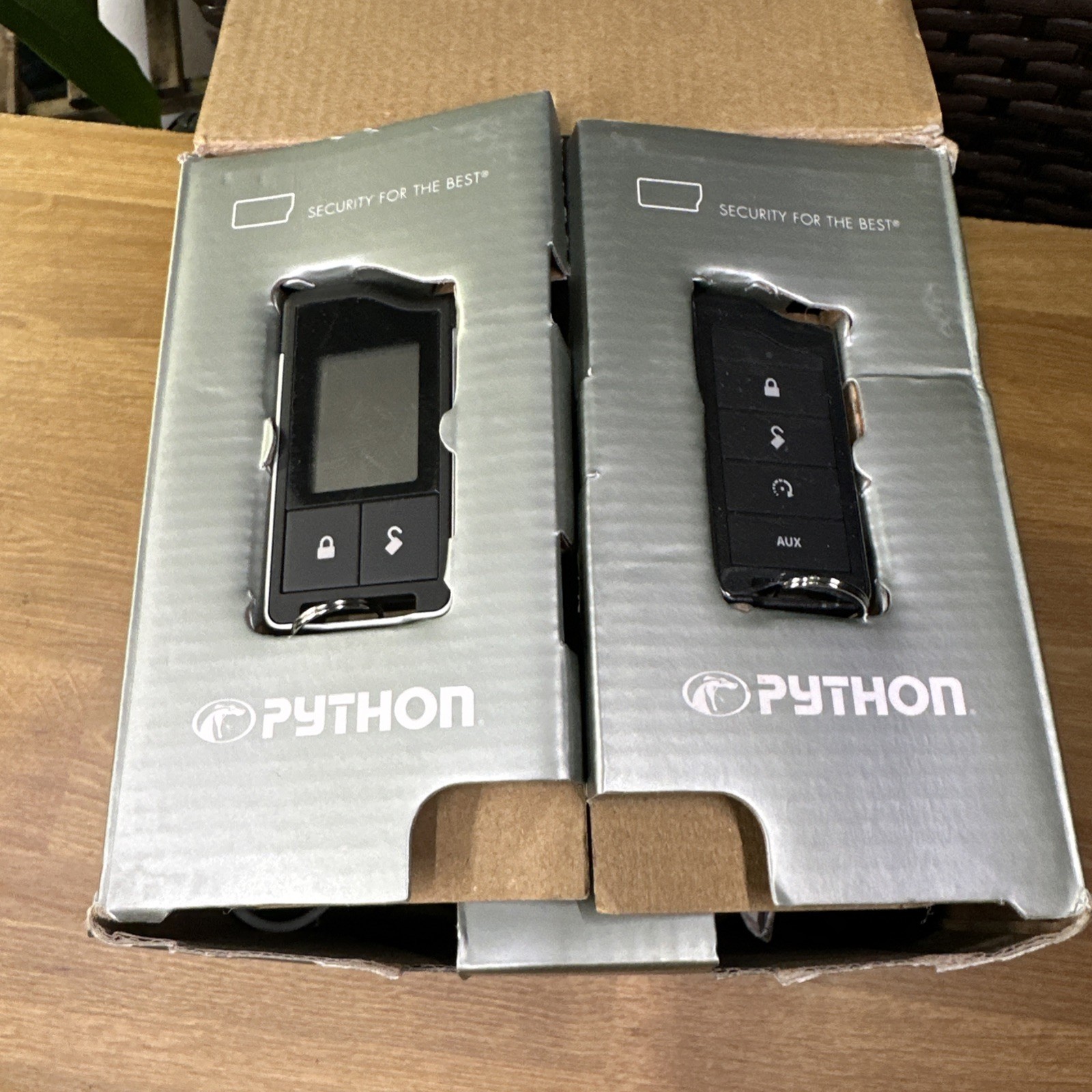Python 5706P 2-Way LCD Key fob Car Alarm Security Remote Start System 1-Mile
