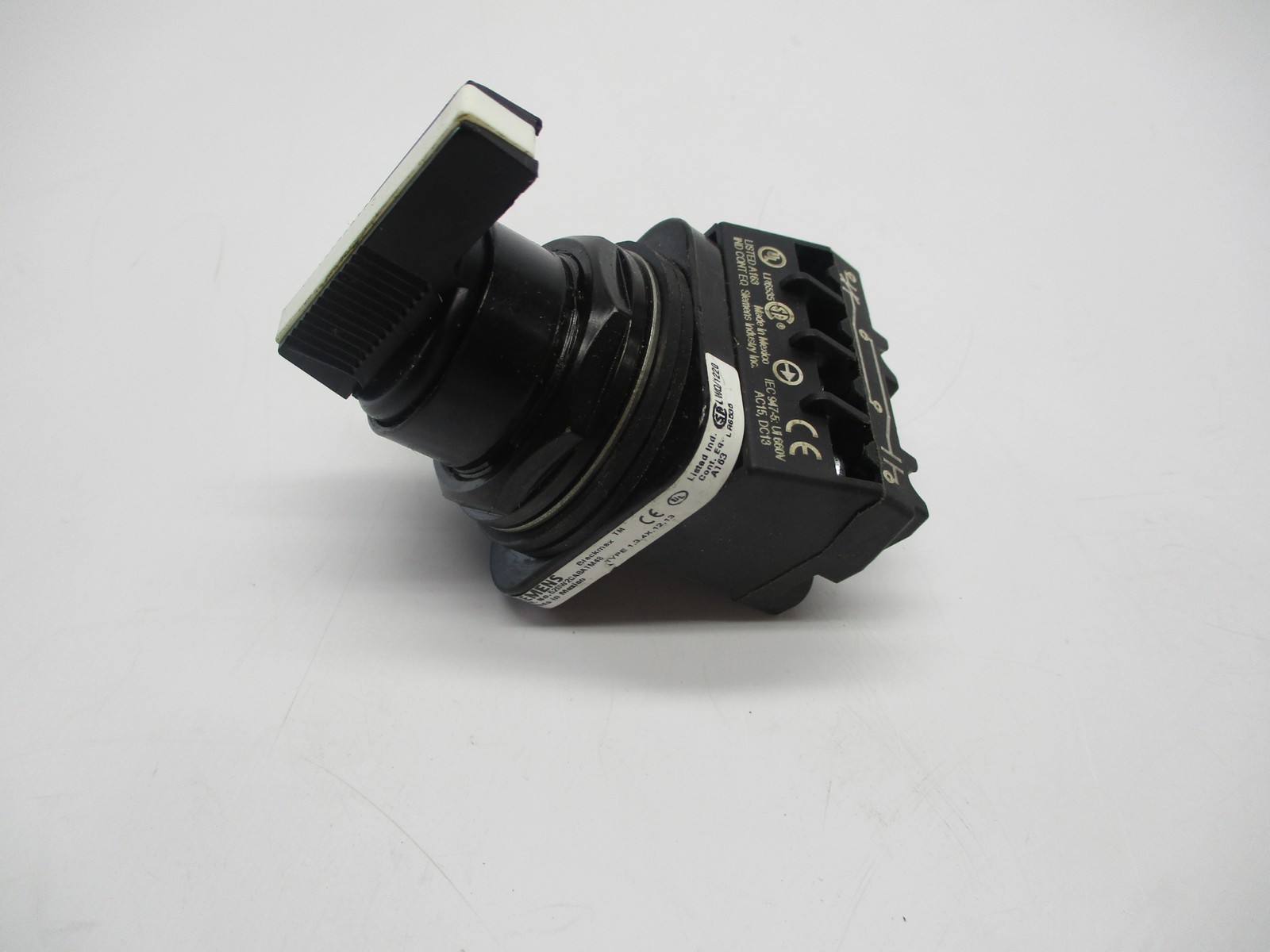 SIEMENS 52SW2CABA1M48 SELECTOR SWITCH NSNP