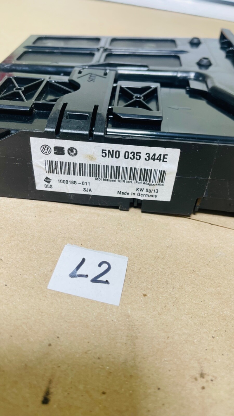 2010-2014 VOLKSWAGEN GTI MEDIA INPUT MODULE MULTIMEDIA SOCKET OEM L2