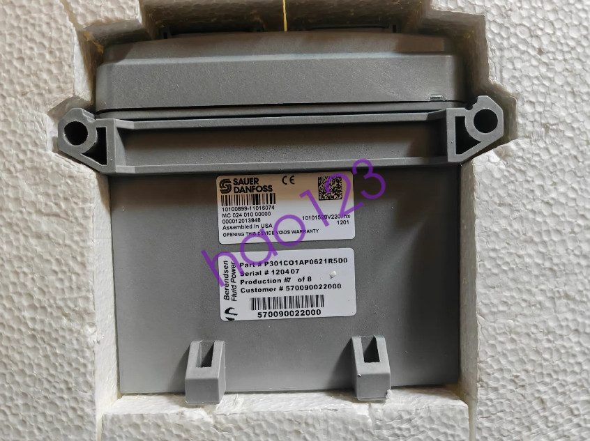 SAUER DANFOSS MC 024 010 00000 Controller 10100899-11016074 DHL/FedEx