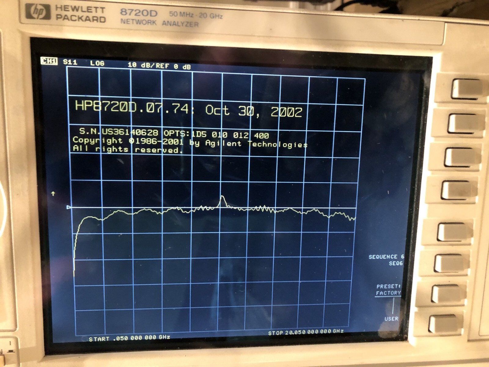 HP 8720d Network Analyzer. OPT: 1D5,010,012,400. Tested and Working - Very Clean
