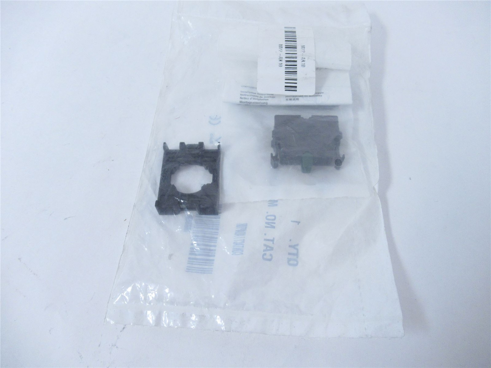 240391 New In Box; Eaton M22-AK10 Contact Block - 1 Pole