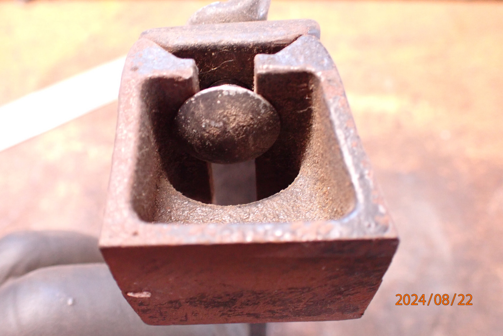 VINTAGE SEARS BENCH GRINDER WHEEL GUARD COVER W/ TOOL REST