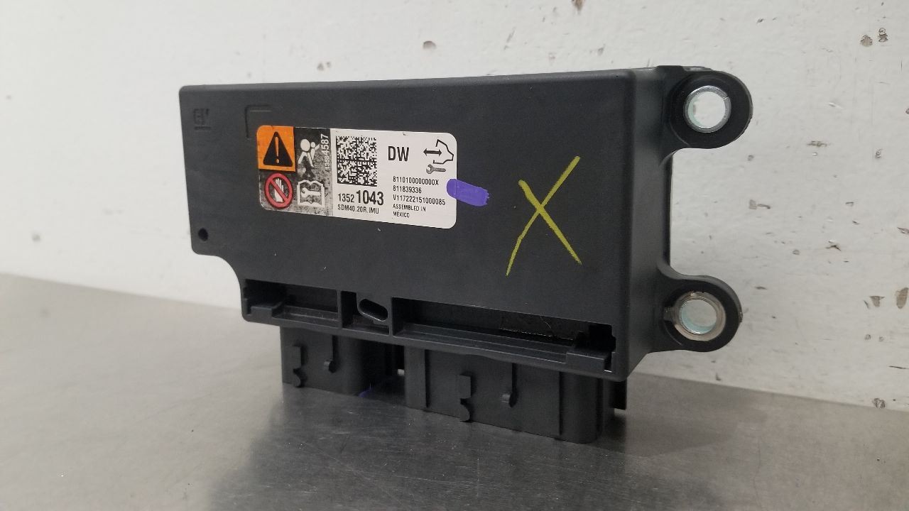 17 CHEVY TAHOE SRS CONTROL MODULE 13584587