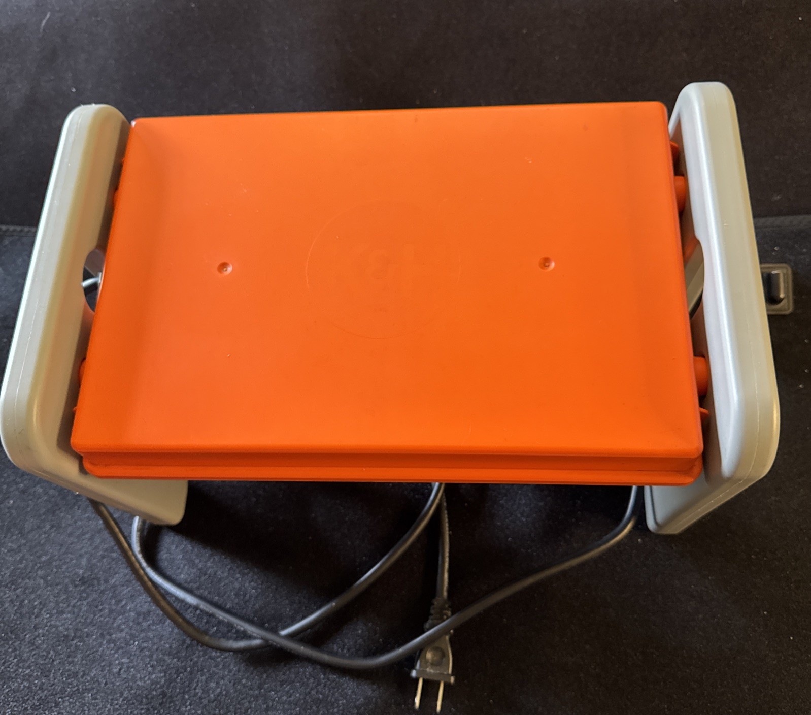 K&H Thermo-Poultry Brooder - Adjustable Height - Pre-owned - Tested - Very Good