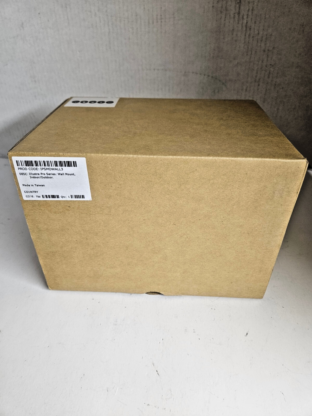 Illustra IPSMDWALL3 Mini-Dome Wall Mount NEW