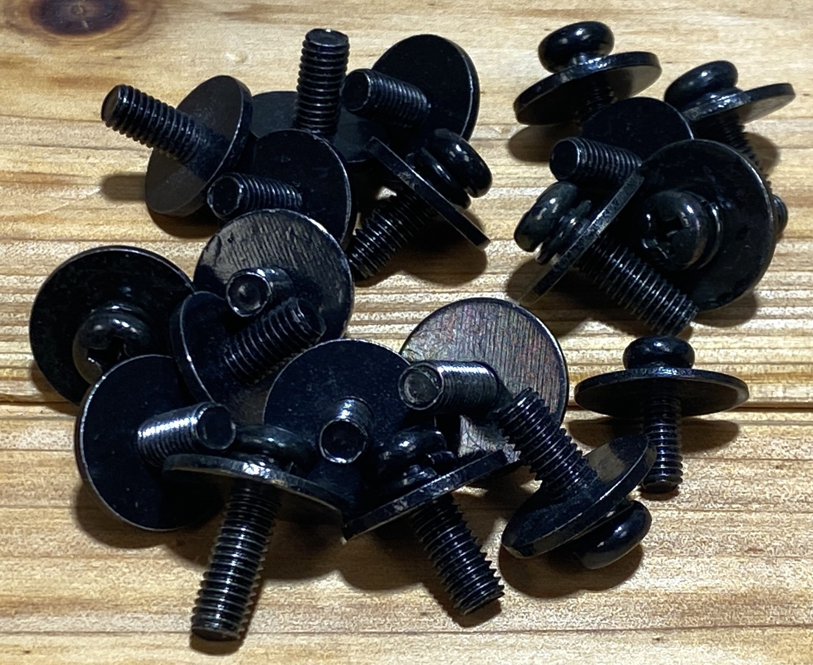 20 Black M5 Drum Lug Screws