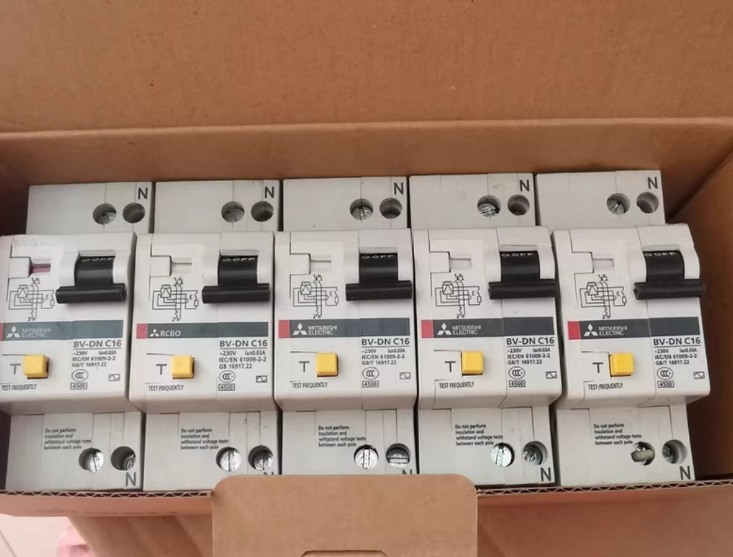 1PC NEW MITSUBISHI Miniature leakage circuit breaker BV-DN C16 2P(1P+N) #LL