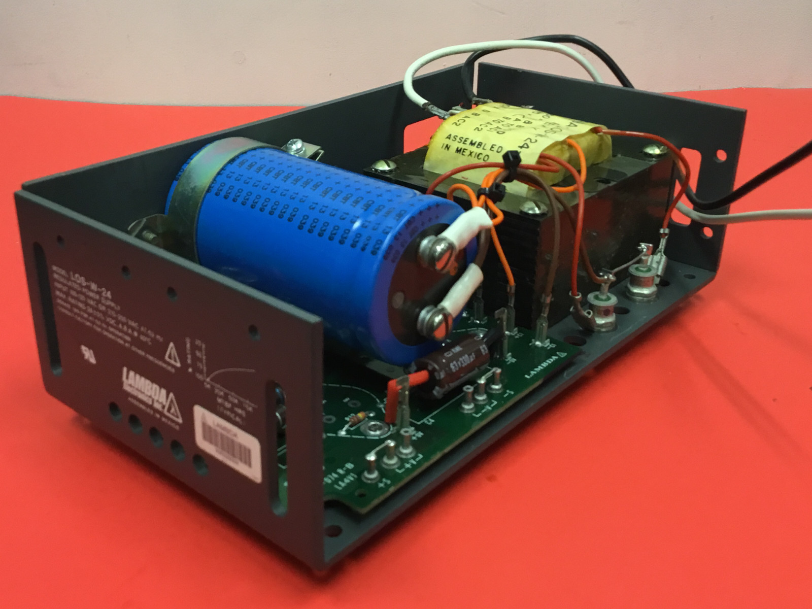 Lambda - Power Supply - Model: LOS-W-24 - 24 VDC 4.8 Amp