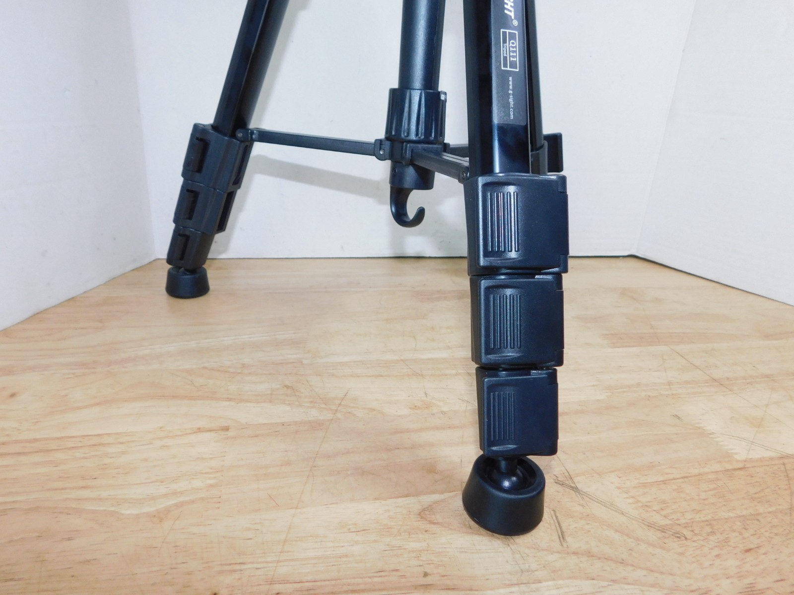G Sight Tripod With Phone Holder, 4/72