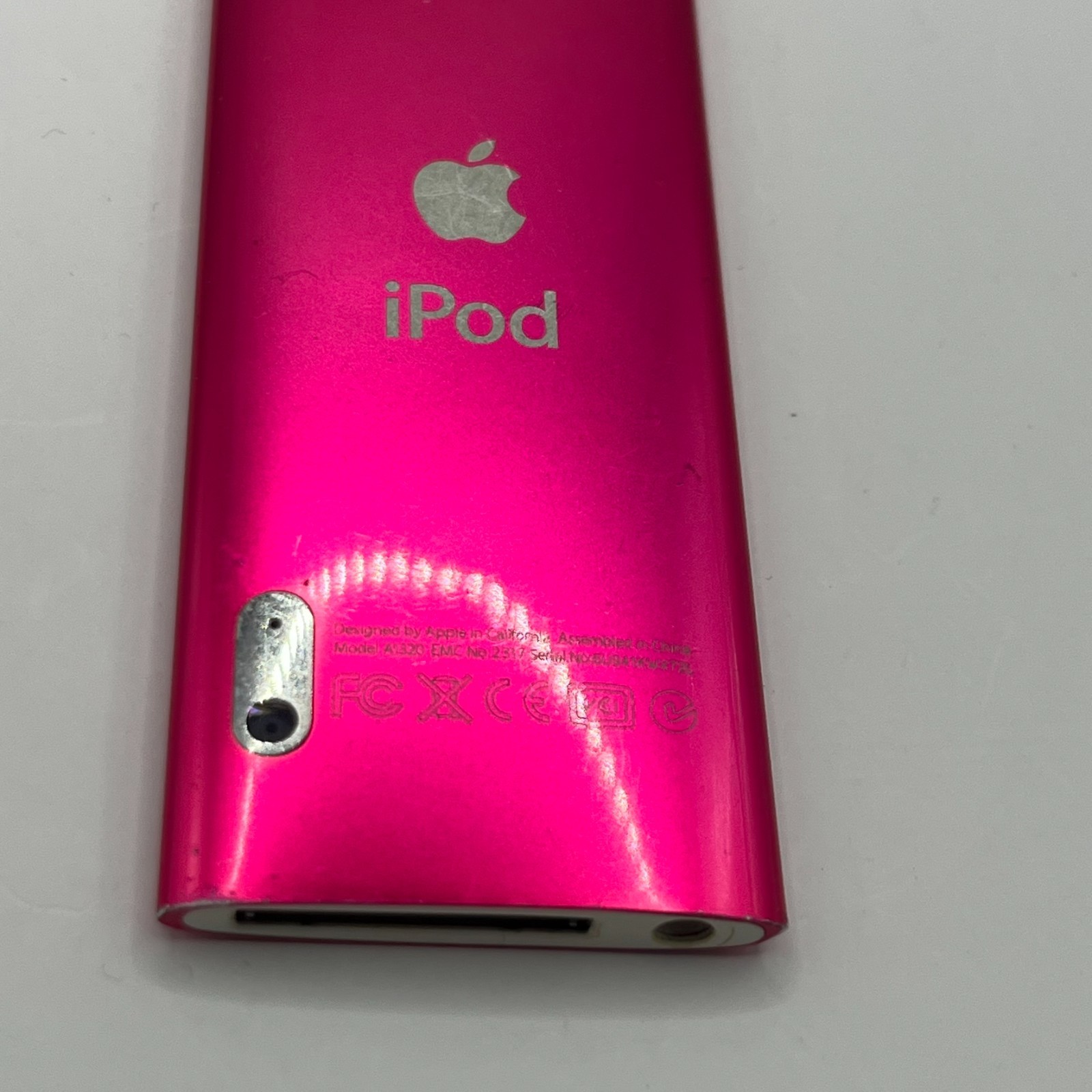 Apple iPod Nano 4th Generation Pink *Needs Battery*