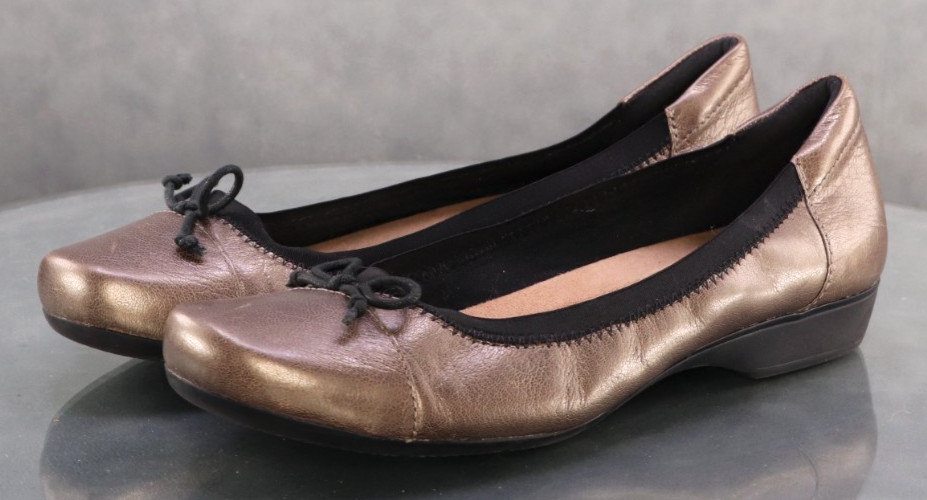 Clarks Collection Women's Loafers Shoes Size 8.5 M Leather Copper